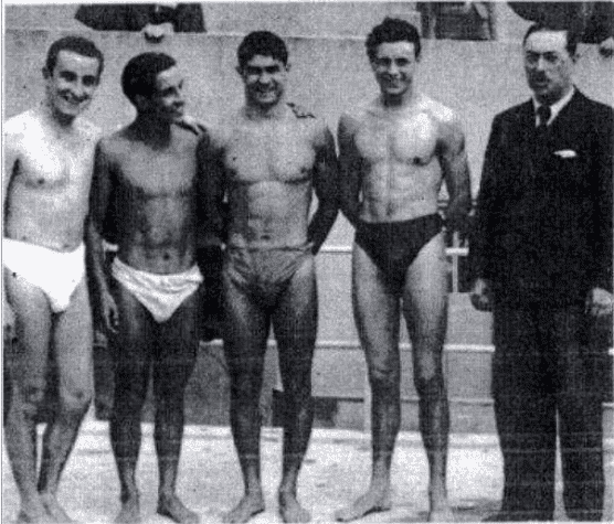 L'équipe de France de relais 4x200m lors des Jeux de Berlin en 1936.